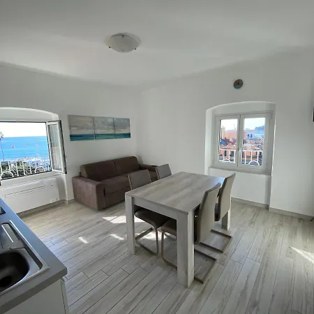 Apartment Casa Al Mare Varraze